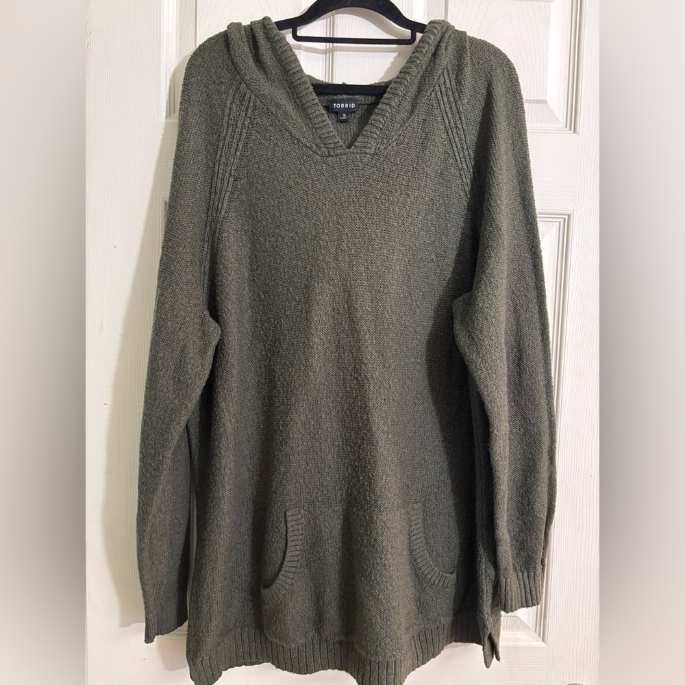 Torrid Women's Hooded V-Neck Sweater Pullover Hoodie in Olive Green
